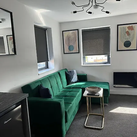Newark House Premium Apartments With Sofa Beds - Wifi - Free Parking - Perfect For Contractors! Peterborough Exterior photo