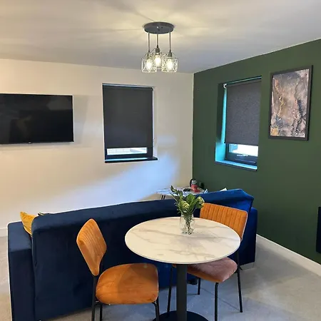 Newark House Premium Apartments With Sofa Beds - Wifi - Free Parking - Perfect For Contractors! Peterborough Exterior photo